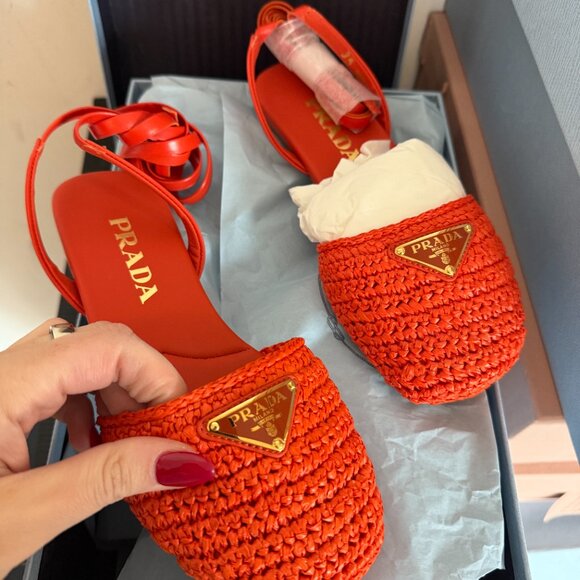NWT Prada Flat Sandals Orange Crochet Raffia Ankle Lace Strap Sz 35 - Picture 5 of 7